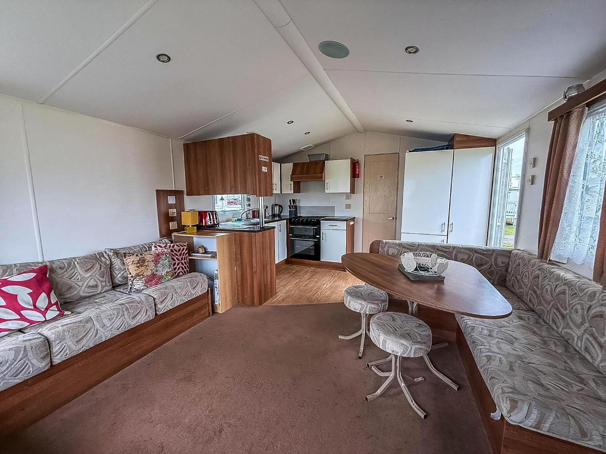 Great 8 Berth Caravan For Hire At St Osyth Beach In Essex Ref 28123Gc 클랙톤온씨 외부 사진